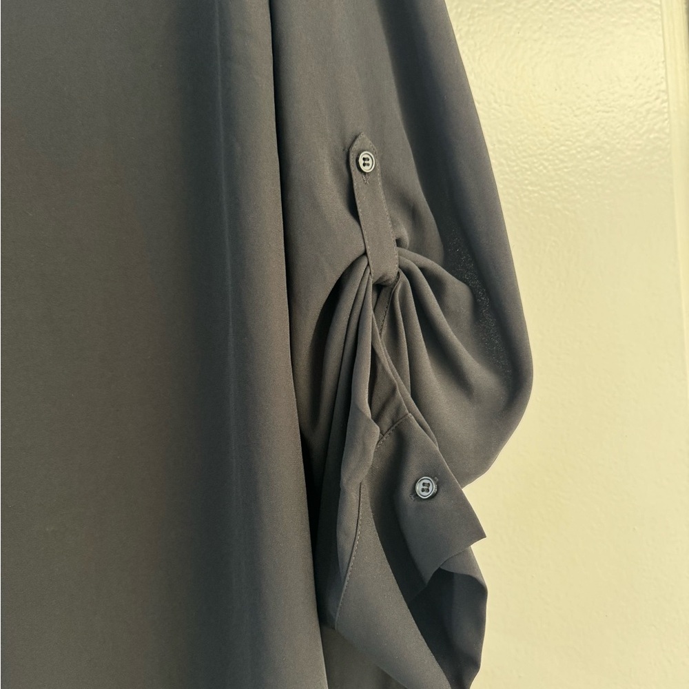 Two toned black& white silky long blouse